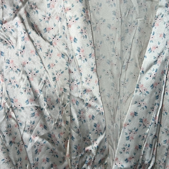 Eberjey Floral Lace Satin Robe - Picture 3 of 6